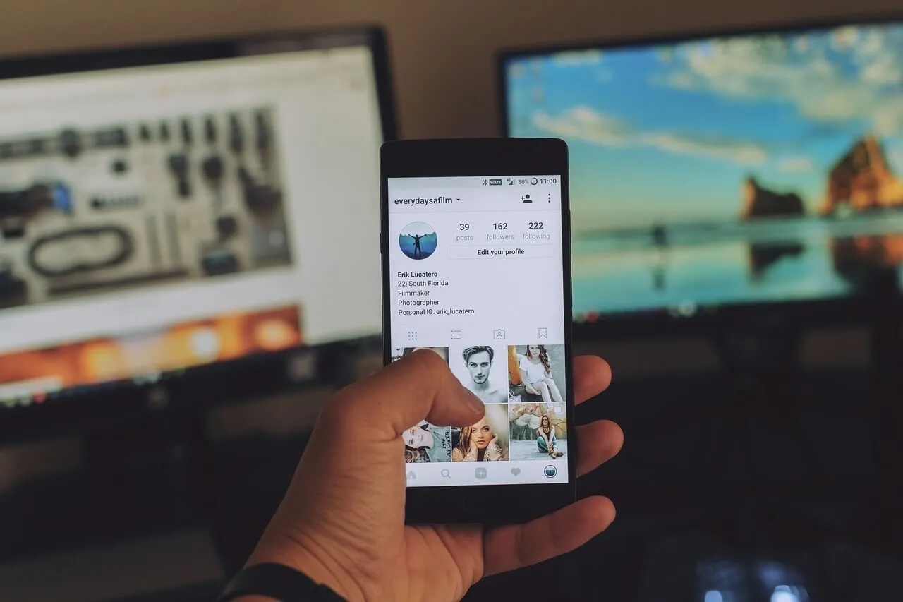 How to Earn From Your Social Media Reach: Referral Programs