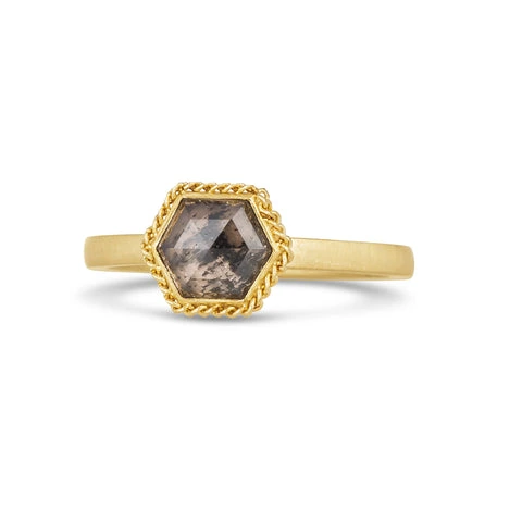 Amali jewelry product